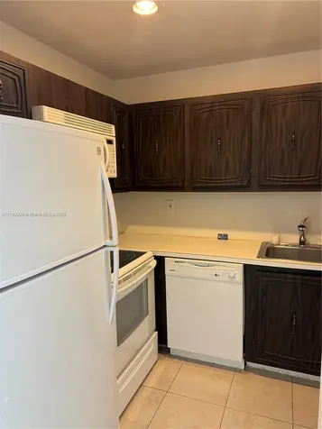 1420 Brickell Bay Drive Miami FL 33131