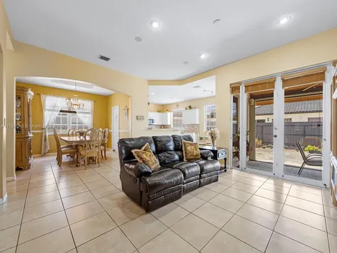 16218 SW 48th Terrace Miami FL 33185