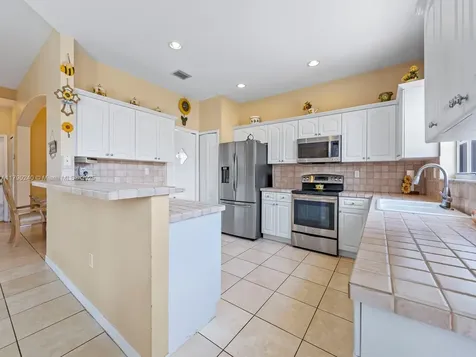 16218 SW 48th Terrace Miami FL 33185