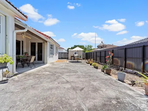 16218 SW 48th Terrace Miami FL 33185