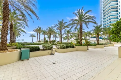 2501 S Ocean Drive Hollywood FL 33019