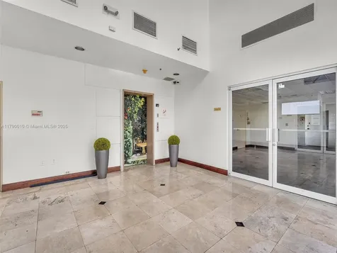 2701 NW 107th Avenue Doral FL 33172