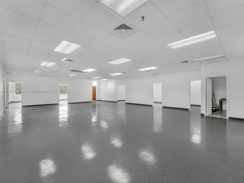 2701 NW 107th Avenue Doral FL 33172