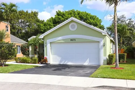 9271 Arborwood Circle Davie FL 33328