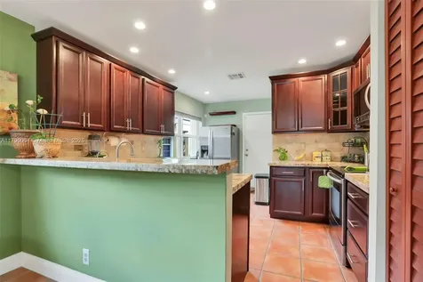 9271 Arborwood Circle Davie FL 33328