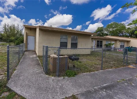 3793 NW 213th Terrace Miami Gardens FL 33055