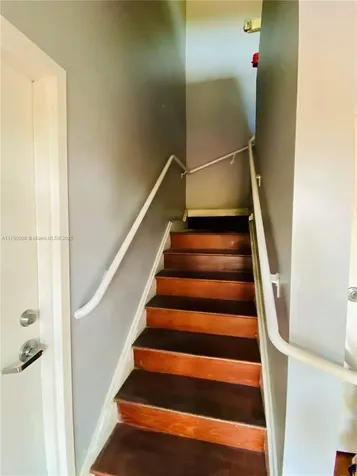 200 Azure Way Miami Springs FL 33166