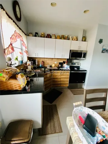 200 Azure Way Miami Springs FL 33166
