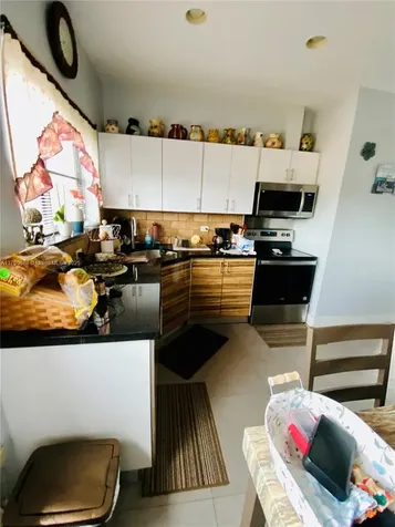 200 Azure Way Miami Springs FL 33166