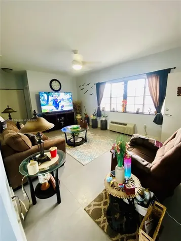 200 Azure Way Miami Springs FL 33166