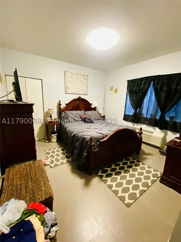 200 Azure Way Miami Springs FL 33166