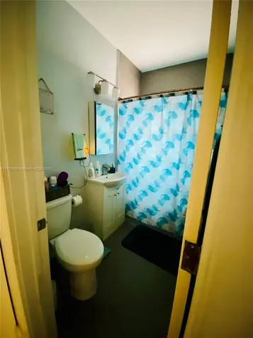200 Azure Way Miami Springs FL 33166