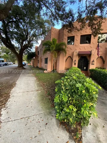 200 Azure Way Miami Springs FL 33166