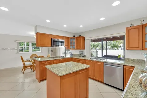 1800 NW 105th Lane Coral Springs FL 33071