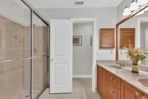 1800 NW 105th Lane Coral Springs FL 33071