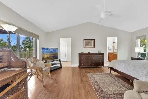 1800 NW 105th Lane Coral Springs FL 33071