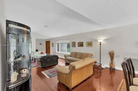 1800 NW 105th Lane Coral Springs FL 33071