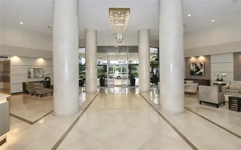 19195 NE 36th Court Aventura FL 33180