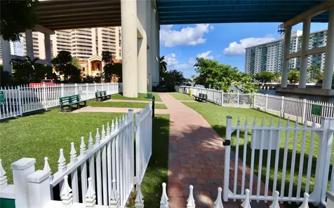 19195 NE 36th Court Aventura FL 33180