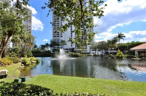 19195 NE 36th Court Aventura FL 33180