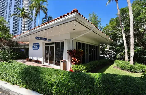 19195 NE 36th Court Aventura FL 33180