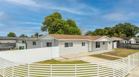 5045 NW 186th Street Miami Gardens FL 33055