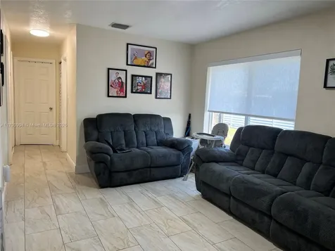 5045 NW 186th Street Miami Gardens FL 33055