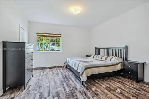 5123 SW 160th Avenue Miami FL 33185