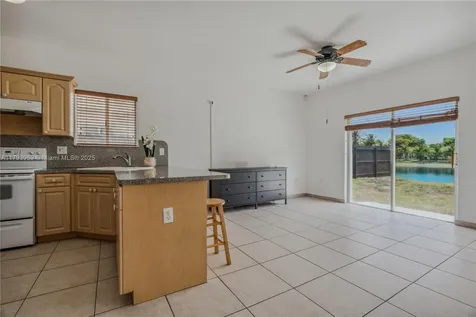 5123 SW 160th Avenue Miami FL 33185