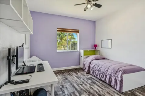 5123 SW 160th Avenue Miami FL 33185