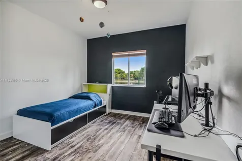 5123 SW 160th Avenue Miami FL 33185