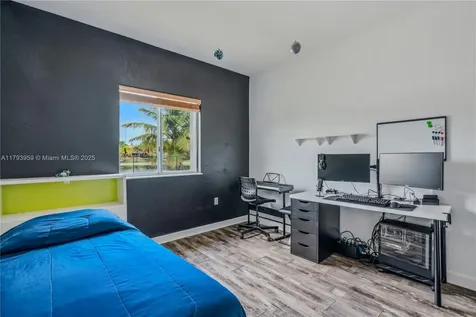 5123 SW 160th Avenue Miami FL 33185