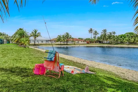 5123 SW 160th Avenue Miami FL 33185