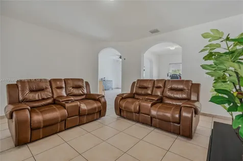 5123 SW 160th Avenue Miami FL 33185
