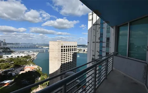 325 S Biscayne Boulevard Miami FL 33131