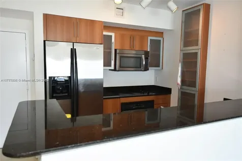 325 S Biscayne Boulevard Miami FL 33131