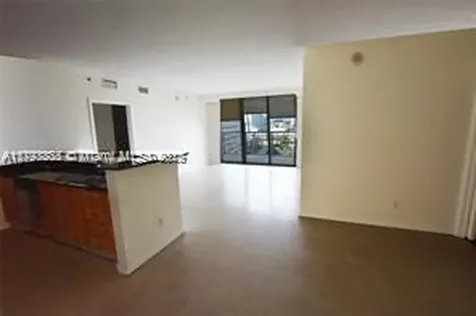 325 S Biscayne Boulevard Miami FL 33131