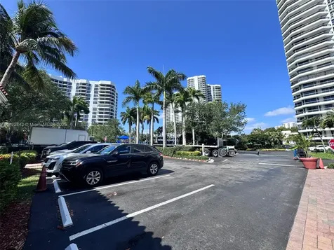 3575 Mystic Pointe Drive Slip 99 Aventura FL 33180
