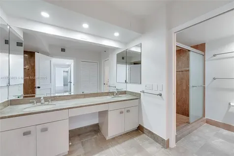 1581 Brickell Avenue Miami FL 33129