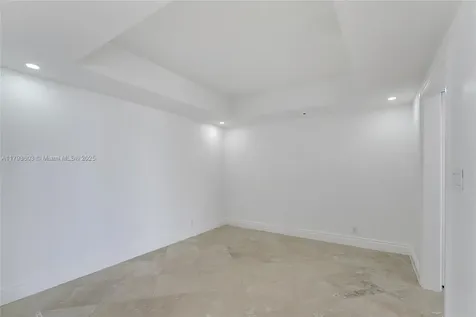 1581 Brickell Avenue Miami FL 33129