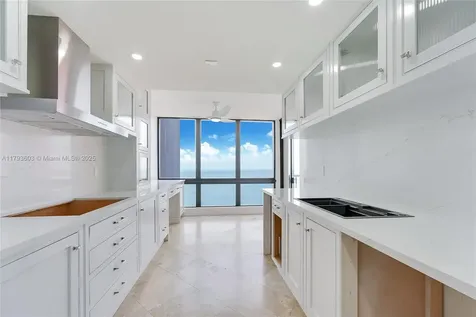 1581 Brickell Avenue Miami FL 33129