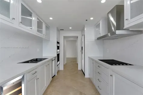 1581 Brickell Avenue Miami FL 33129