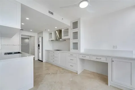1581 Brickell Avenue Miami FL 33129