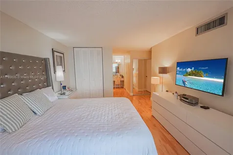 301 174th Street Sunny Isles Beach FL 33160