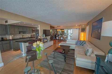 301 174th Street Sunny Isles Beach FL 33160