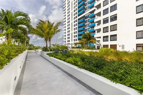 1330 West Avenue Miami Beach FL 33139