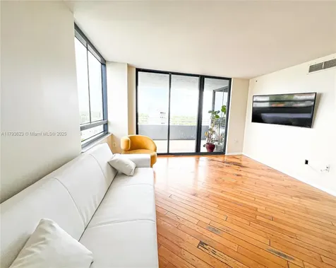 1330 West Avenue Miami Beach FL 33139