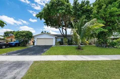9330 NW 39th Street Sunrise FL 33351