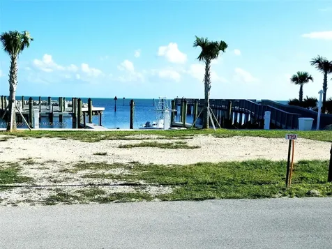 94825 Overseas Highway #119 Key Largo FL 33037