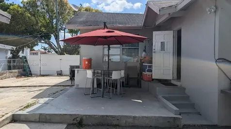 248 SW 18th Court Miami FL 33135